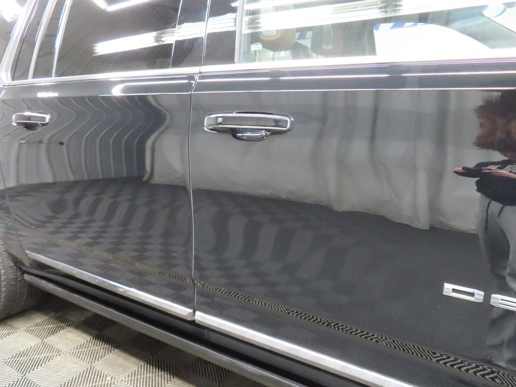 Used 2024 GMC Yukon XL Denali Ultimate AWD/4WD image 32