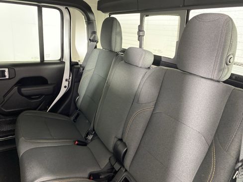 New 2026 Jeep Gladiator Sport image 28