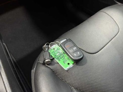 Used 2021 Jeep Cherokee Latitude Lux w/ Comfort/Convenience Group FWD image 33