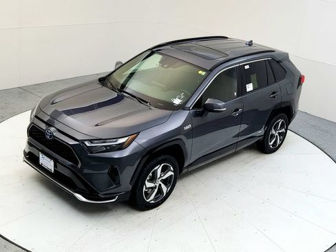 Used 2024 Toyota RAV4 SE w/ Weather & Moonroof Package AWD/4WD image 14