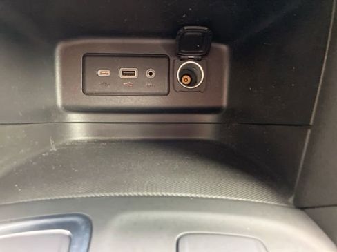 Used 2022 Chevrolet Equinox LT image 25