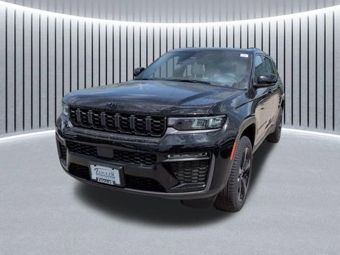 New 2026 Jeep Grand Cherokee L Limited w/ Limited Altitude Package AWD/4WD image 16