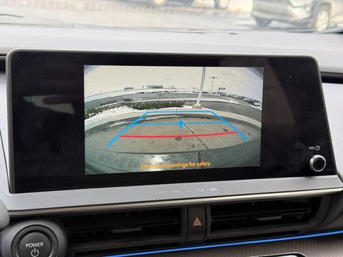 Used 2025 Toyota Prius XLE image 24