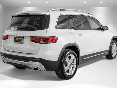 Used 2020 Mercedes-Benz GLB 250 w/ Premium Package image 9