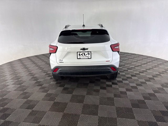 Used 2025 Chevrolet Trax RS w/ Driver Confidence Package FWD image 8