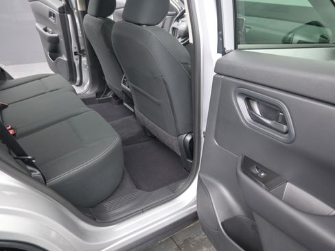 Certified 2025 Nissan Rogue S image 19