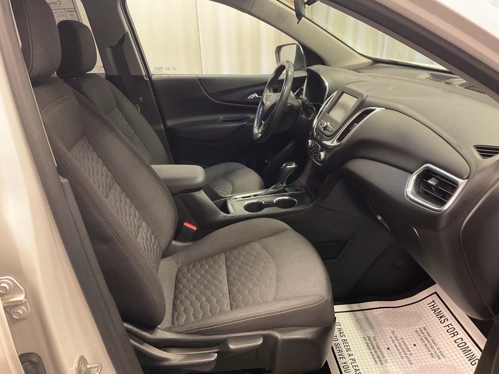 Used 2018 Chevrolet Equinox LT AWD/4WD image 10