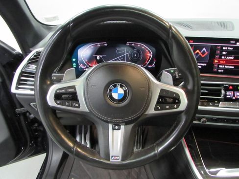 Used 2021 BMW X5 xDrive40i w/ M Sport Package AWD/4WD image 24