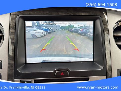 Used 2017 Ford Expedition Limited w/ Equipment Group 301A AWD/4WD image 13