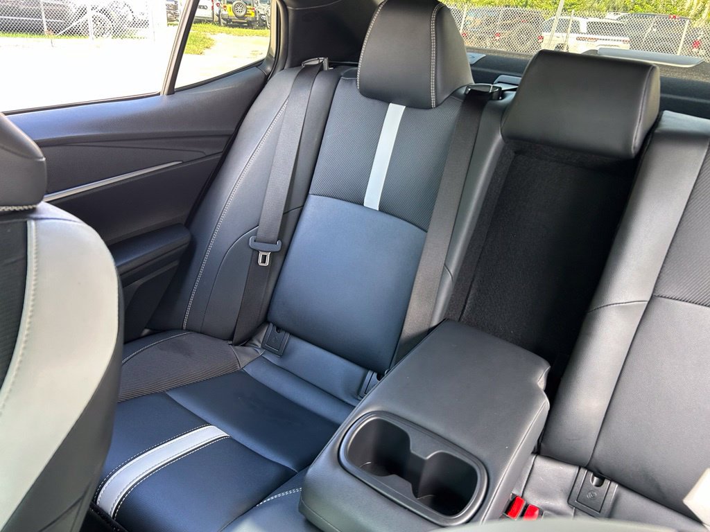 Used 2025 Toyota Camry SE FWD image 12