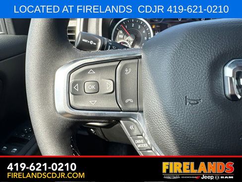 New 2026 RAM 1500 4x4 Crew Cab image 15