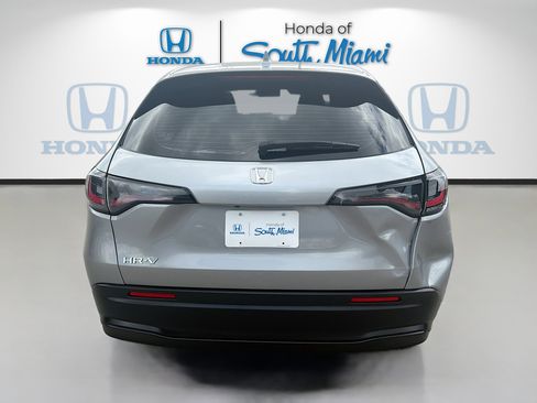 Used 2024 Honda HR-V LX image 6