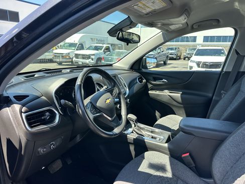 Used 2022 Chevrolet Equinox LT AWD/4WD image 13