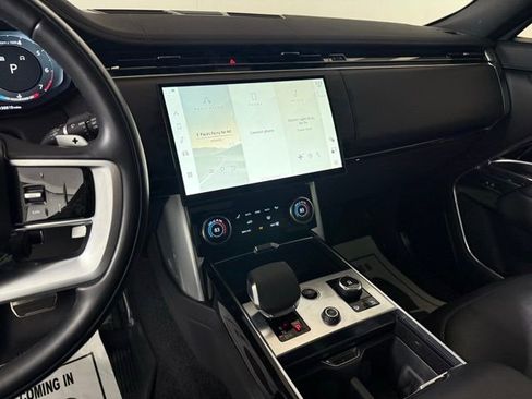 Certified 2023 Land Rover Range Rover SE image 38