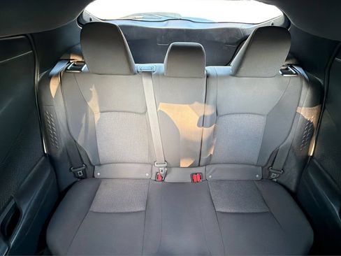 Used 2018 Toyota C-HR XLE FWD image 13