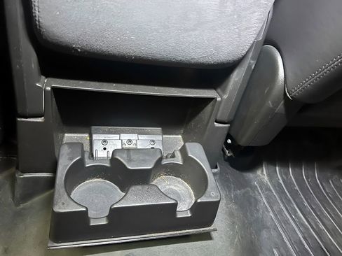 Used 2009 GMC Sierra 2500 SLE w/ Convenience Package image 39