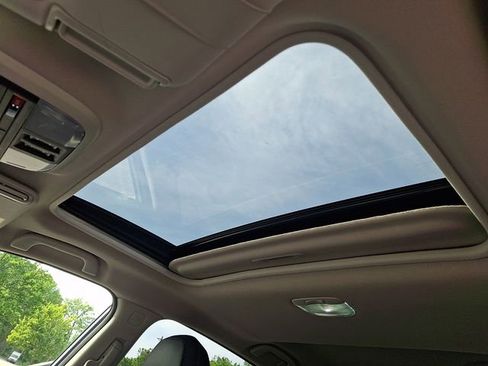 Used 2023 Subaru Crosstrek 2.5i Limited w/ Moonroof Package image 16