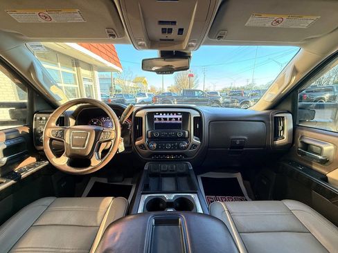 Used 2015 GMC Sierra 2500 Denali w/ Duramax Plus Package image 33