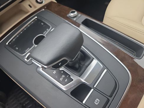 Used 2019 Audi Q5 2.0T Premium Plus w/ Premium Plus Package image 29