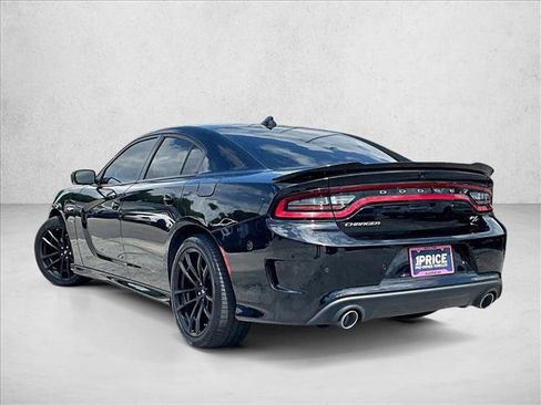 Used 2022 Dodge Charger R/T RWD image 13