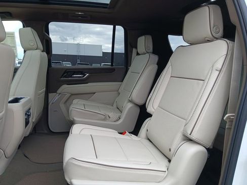 New 2026 GMC Yukon XL Denali AWD/4WD image 12