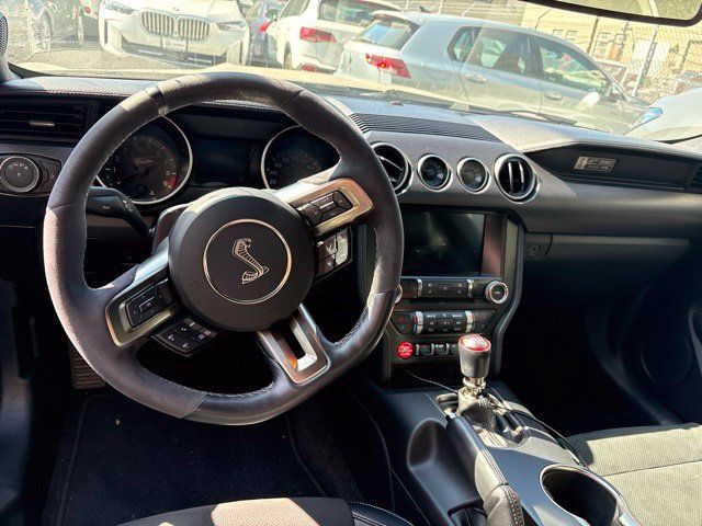 Used 2016 Ford Mustang Shelby GT350 w/ Technology Package RWD image 5