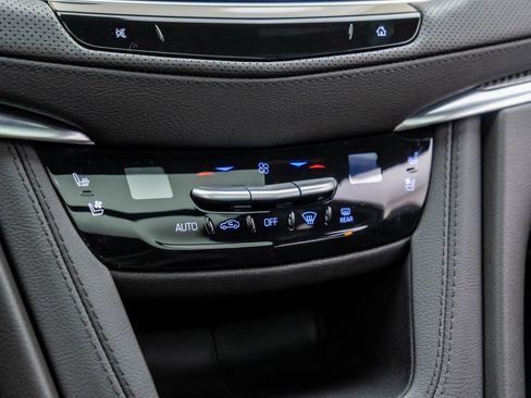 New 2026 Cadillac XT5 Sportv w/ LPO, Floor Liner Package AWD/4WD image 27