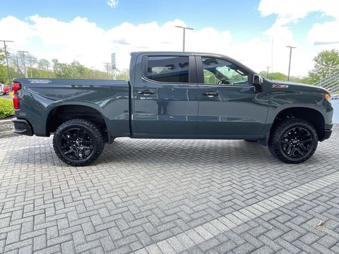 Used 2025 Chevrolet Silverado 1500 LT Trail Boss w/ Convenience Package II AWD/4WD image 6