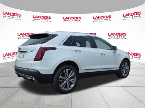 Used 2024 Cadillac XT5 Premium Luxury w/ Platinum Package AWD/4WD image 3
