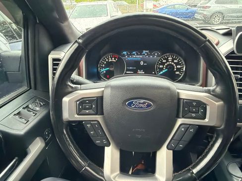 Used 2019 Ford F150 Platinum w/ Equipment Group 701A Luxury AWD/4WD image 7