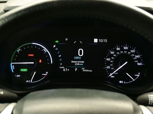 Used 2025 Toyota Sienna XLE FWD image 26