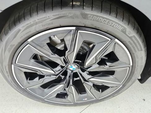 Used 2026 BMW 740i w/ Premium Package RWD image 63