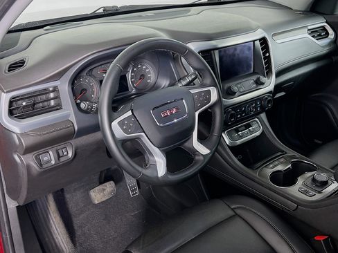 Used 2023 GMC Acadia SLT image 7