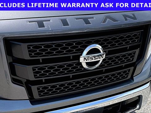 Used 2021 Nissan Titan SV w/ SV Convenience Package AWD/4WD image 25