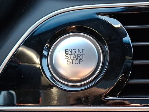 Used 2023 Genesis G70 2.0T w/ Sport Prestige Package image 27