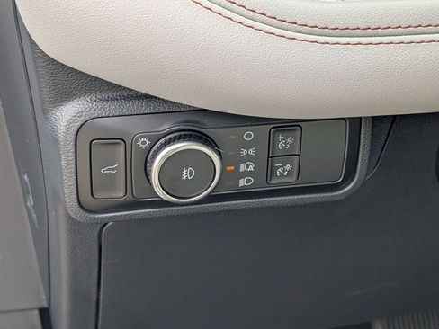 New 2025 Ford Explorer Active w/ Active Comfort Package AWD/4WD image 42