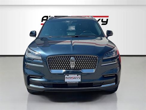 Used 2023 Lincoln Aviator Reserve image 2
