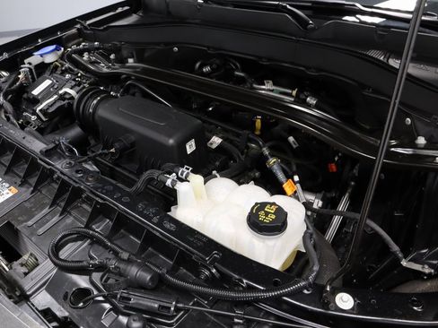 Certified 2024 Ford Explorer ST-Line w/ Class IV Trailer Tow Package image 14