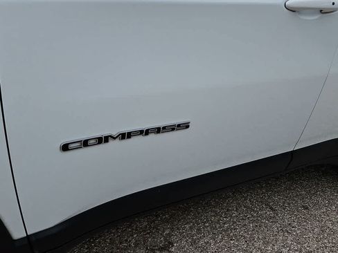 Used 2025 Jeep Compass Limited AWD/4WD image 11