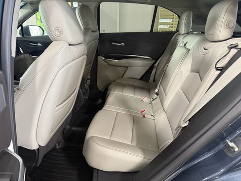Used 2019 Cadillac XT4 Premium Luxury AWD/4WD image 12
