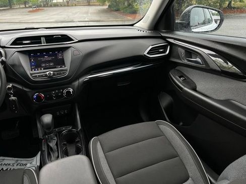 Used 2021 Chevrolet TrailBlazer LS FWD image 27