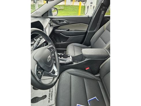 Used 2025 Chevrolet Trax ACTIV w/ Driver Confidence Package FWD image 6