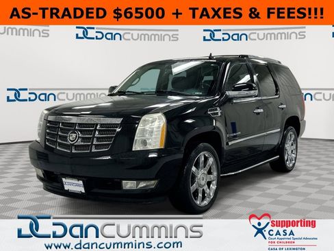 Used 2007 Cadillac Escalade AWD w/ Information Package image 1