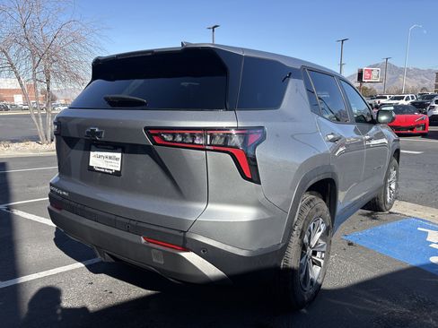 New 2026 Chevrolet Equinox LT w/ Convenience Package II image 5