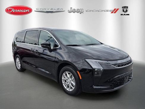 New 2027 Chrysler Pacifica Select FWD image 1