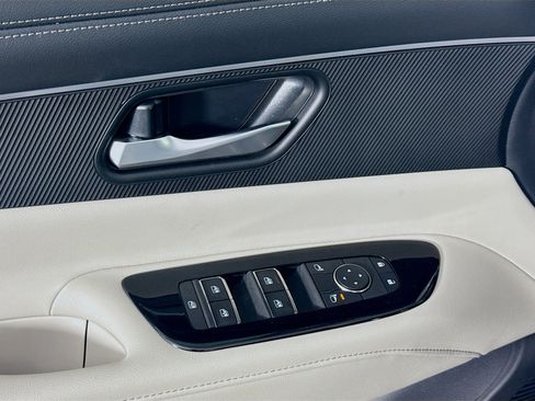 Used 2025 Nissan Murano SV image 24