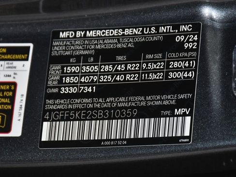 Used 2025 Mercedes-Benz GLS 450 4MATIC image 18
