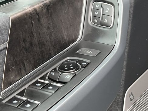 Used 2023 Ford F150 Lariat w/ Equipment Group 502A High image 19