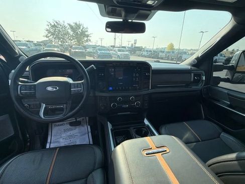 Used 2023 Ford F350 Platinum AWD/4WD image 9