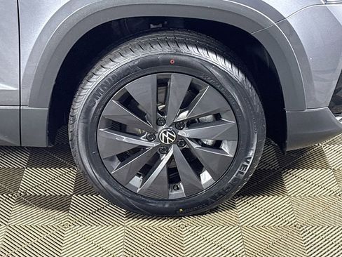 Certified 2023 Volkswagen Taos S image 23